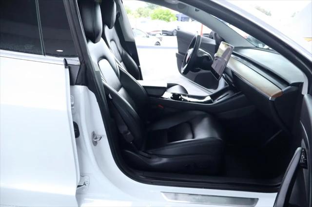 2020 Tesla Model 3 Standard Range Rear-Wheel Drive