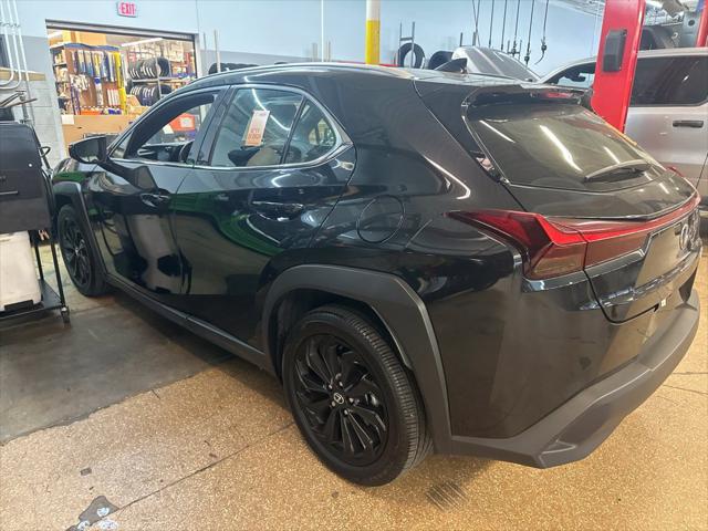 2025 Lexus 300 300h