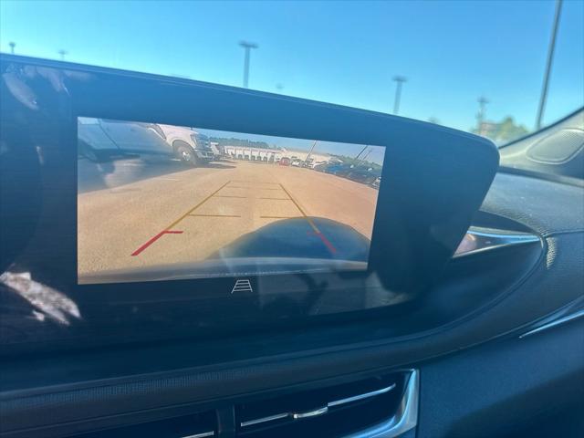 2024 Buick NV Preferred FWD