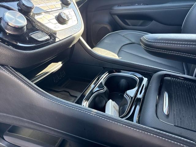 2025 Chrysler Pacifica Limited AWD