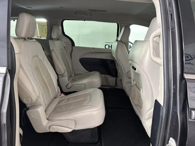 2021 Chrysler Pacifica Touring L
