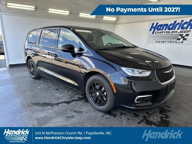 2024 Chrysler Pacifica Touring L for sale in Fayetteville, NC