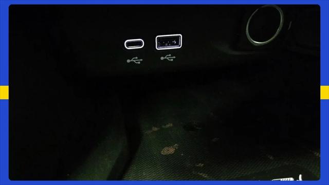 2025 Buick NV Sport Touring FWD