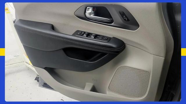2020 Chrysler Pacifica Touring L