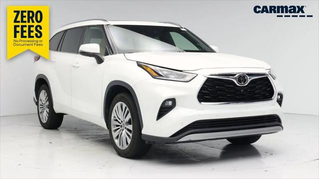 2021 Toyota Highlander Platinum for sale in East Meadow, NY