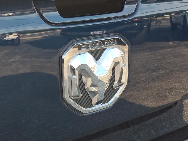 2024 Ram 1500 Big Horn Crew Cab 4x4 57 Box