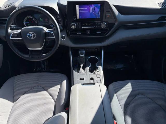 2023 Toyota Highlander Hybrid LE