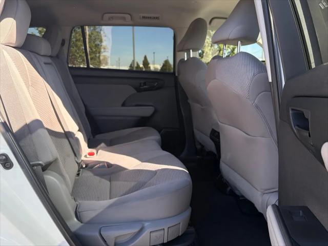 2023 Toyota Highlander Hybrid LE