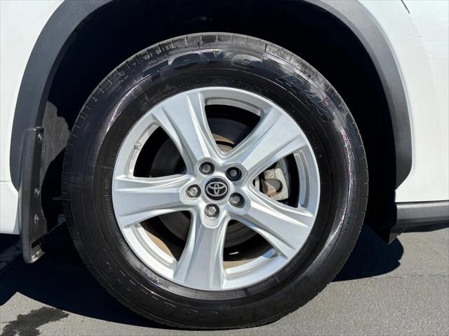 2023 Toyota Highlander Hybrid LE