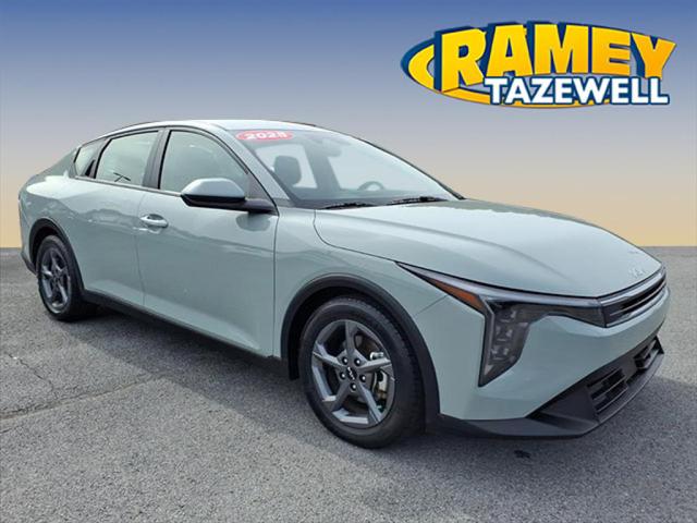 2025 Kia K4 LXS 2025 Kia K4 LXS