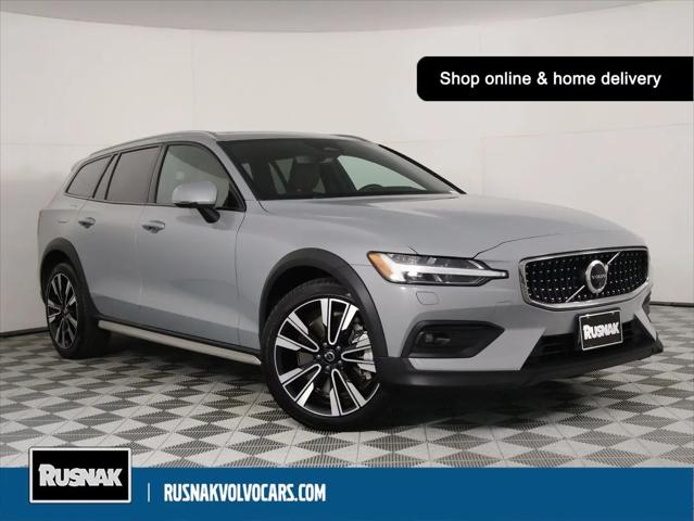 2025 Volvo V60 Cross Country Ultra, B5 AWD Gas mild hybrid for sale in Pasadena, CA