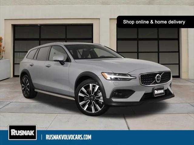 2025 Volvo V60 Cross Country Ultra, B5 AWD Gas mild hybrid for sale in Pasadena, CA
