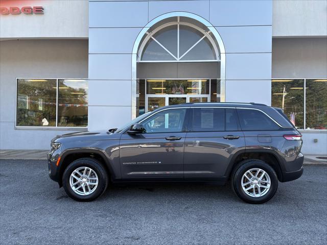2023 Jeep Grand Cherokee Laredo X 4x4