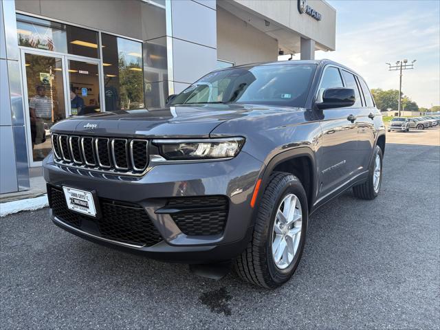 2023 Jeep Grand Cherokee Laredo X 4x4