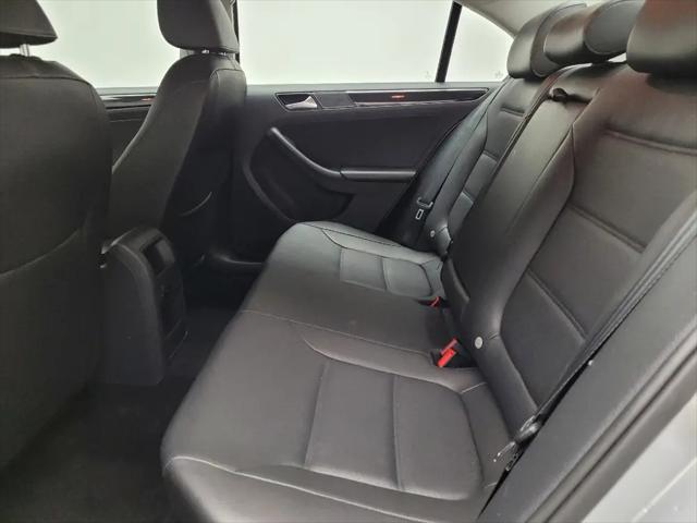2016 Volkswagen Jetta 1.8T SEL