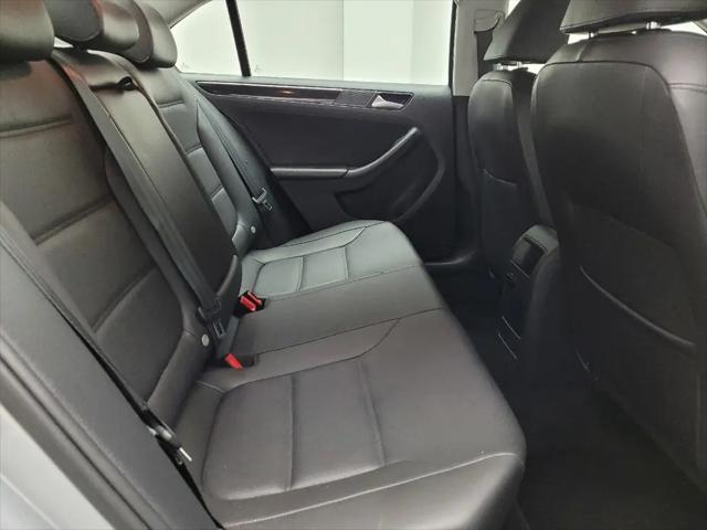 2016 Volkswagen Jetta 1.8T SEL