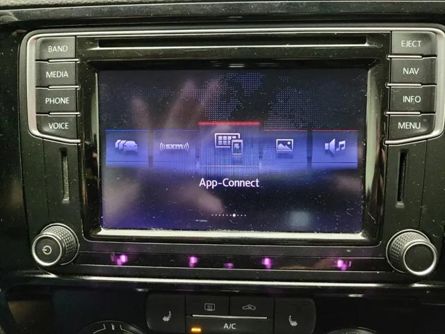 2016 Volkswagen Jetta 1.8T SEL