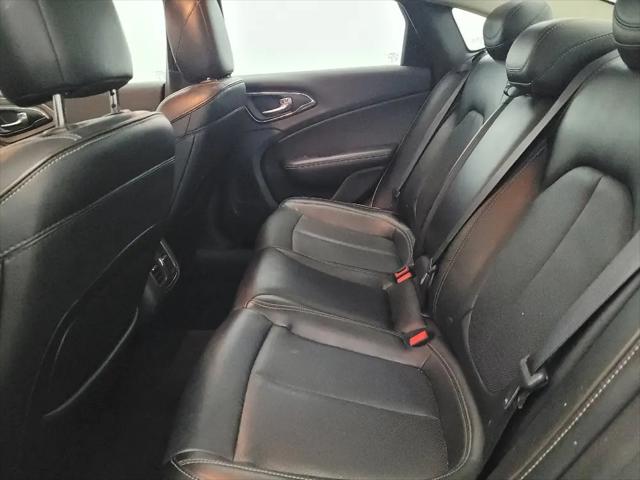 2015 Chrysler 200 C