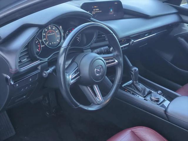 2023 Mazda Mazda3 2.5 S Carbon Edition