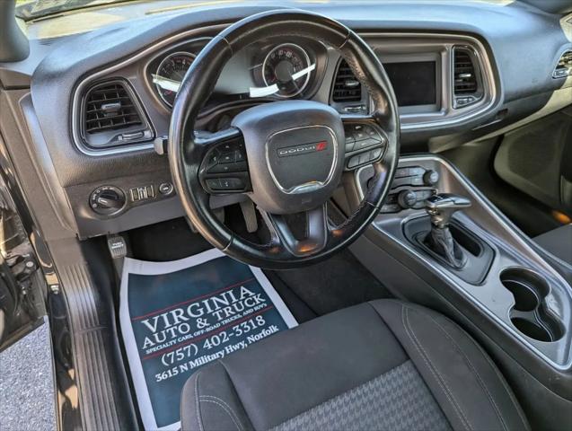 2021 Dodge Challenger SXT