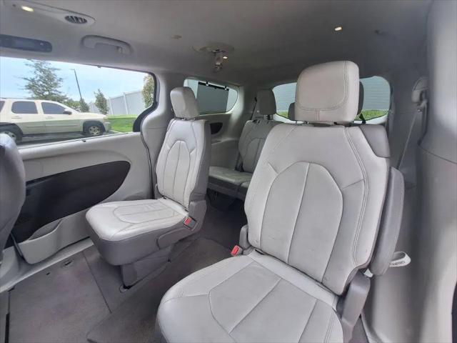 2017 Chrysler Pacifica Touring-L