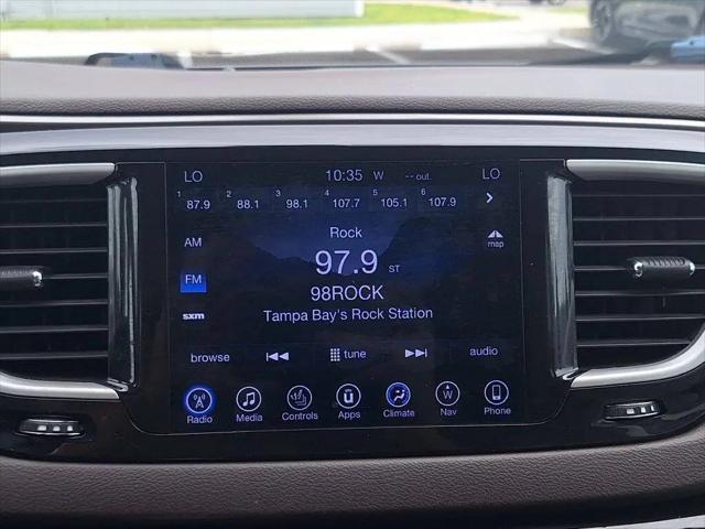 2017 Chrysler Pacifica Touring-L