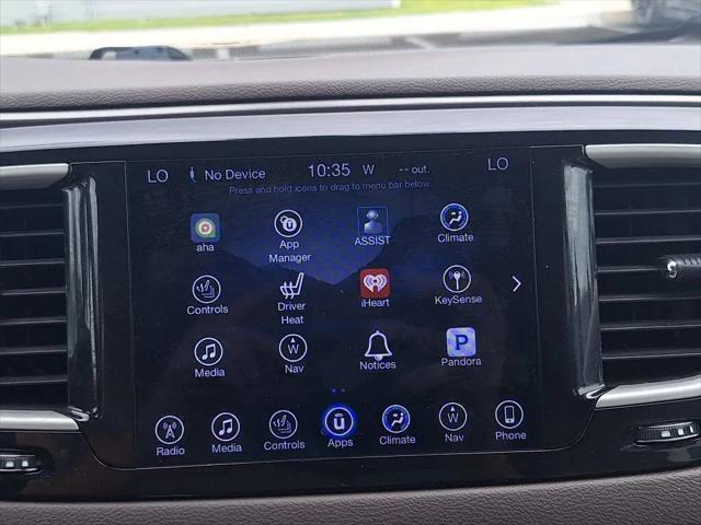 2017 Chrysler Pacifica Touring-L