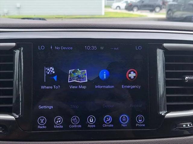 2017 Chrysler Pacifica Touring-L