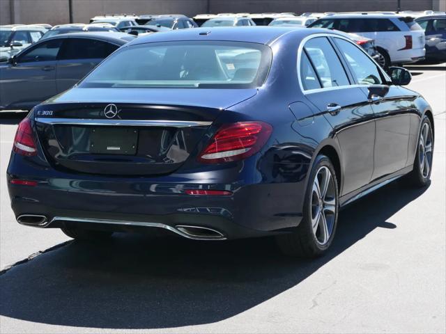 2019 Mercedes-Benz E-CLASS E 300 E 300