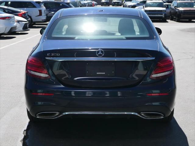 2019 Mercedes-Benz E-CLASS E 300 E 300