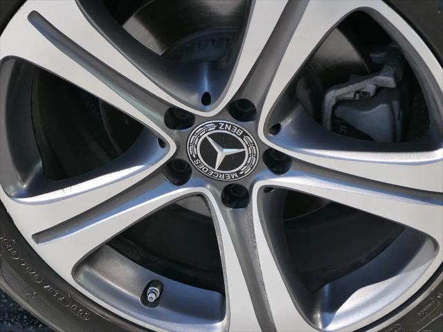 2019 Mercedes-Benz E-CLASS E 300 E 300