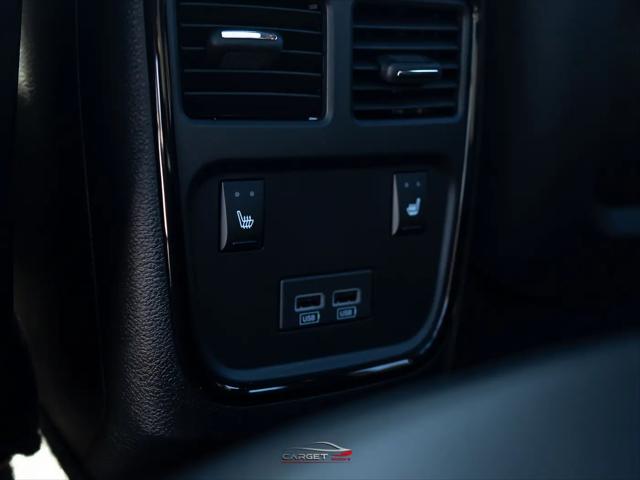2023 Chrysler 300 300C