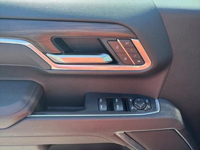 2025 GMC Sierra 1500 4WD Crew Cab Short Box SLT