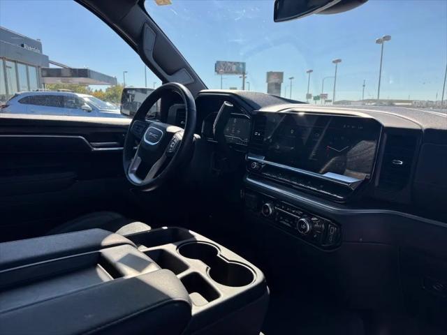 2025 GMC Sierra 1500 4WD Crew Cab Short Box SLT