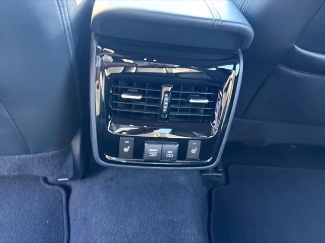 2021 Toyota Avalon Limited Hybrid
