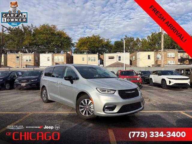 2024 Chrysler Pacifica Hybrid Select for sale in Chicago, IL