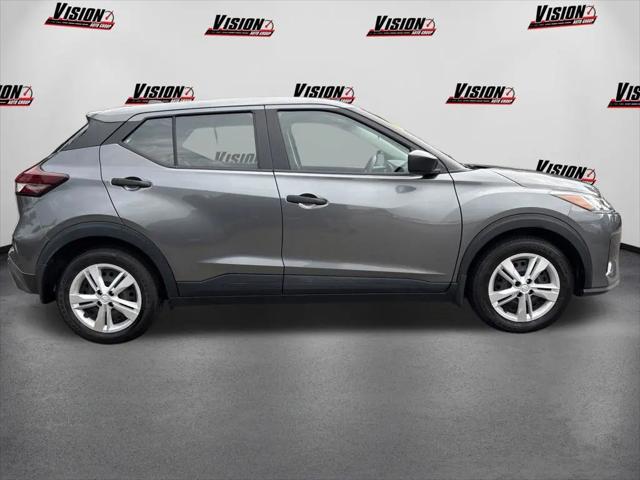 2021 Nissan Kicks S Xtronic CVT