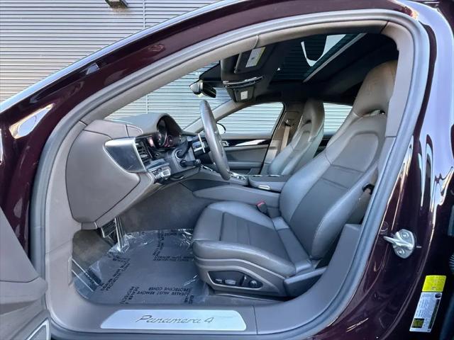 2023 Porsche Panamera E-Hybrid 4