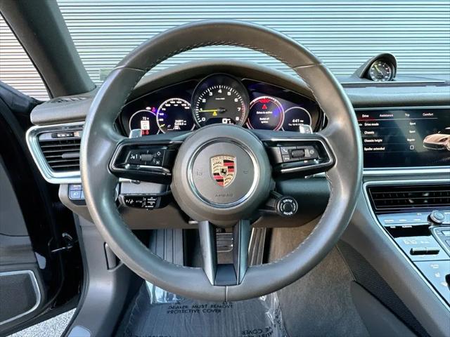 2023 Porsche Panamera E-Hybrid 4