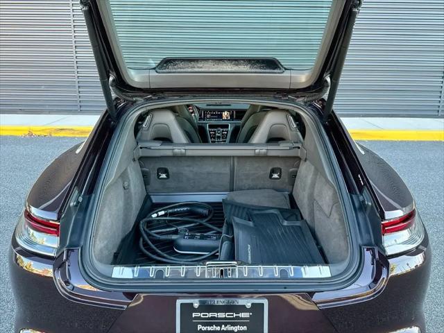 2023 Porsche Panamera E-Hybrid 4