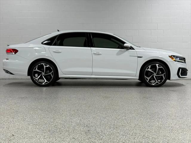 2020 Volkswagen Passat 2.0T R-Line