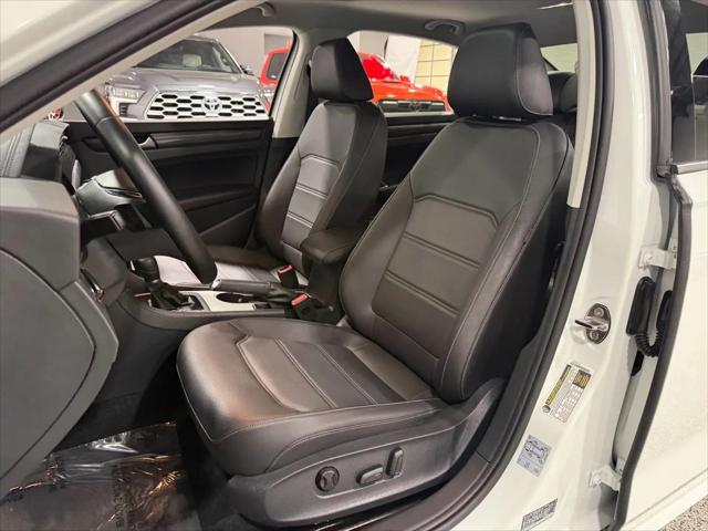 2020 Volkswagen Passat 2.0T R-Line