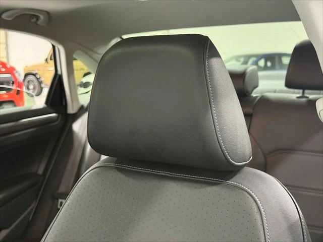 2020 Volkswagen Passat 2.0T R-Line