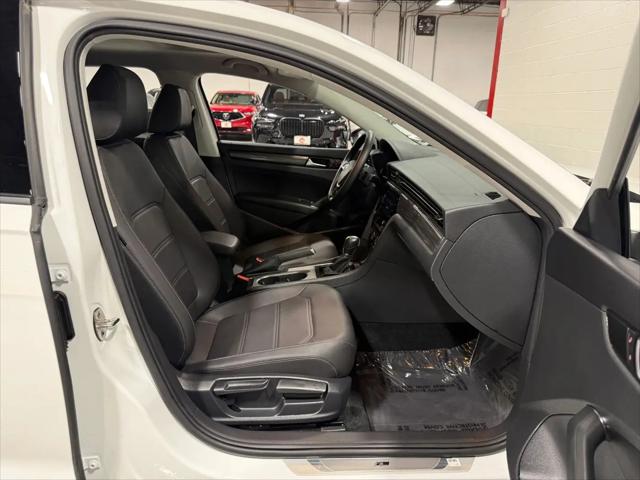 2020 Volkswagen Passat 2.0T R-Line