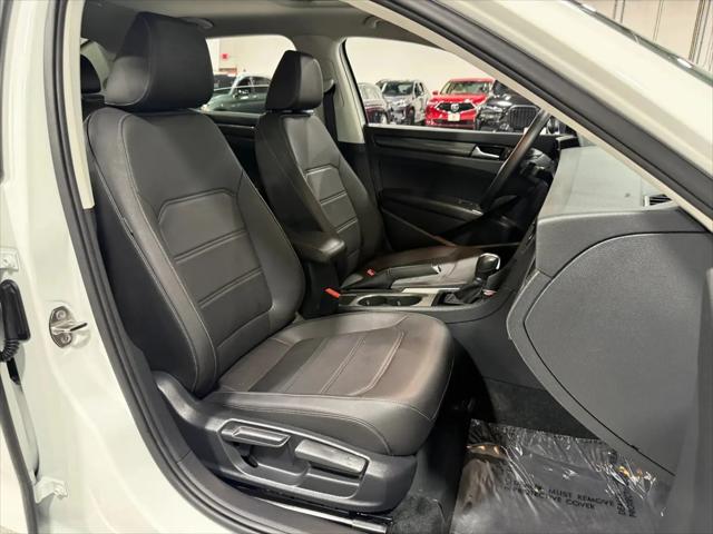 2020 Volkswagen Passat 2.0T R-Line