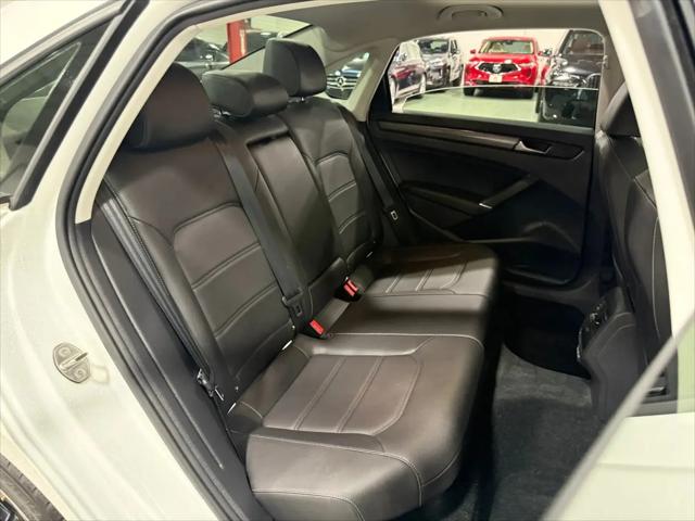 2020 Volkswagen Passat 2.0T R-Line