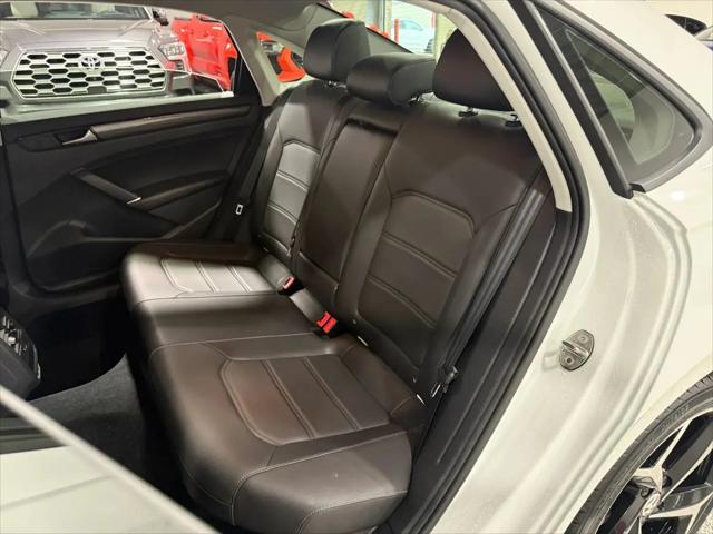 2020 Volkswagen Passat 2.0T R-Line