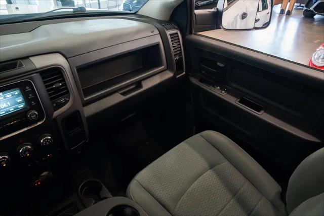 2017 Ram 3500 Tradesman Crew Cab 4x4 8 Box