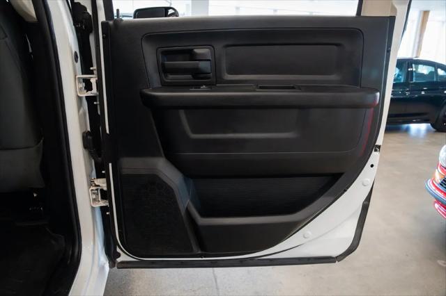 2017 Ram 3500 Tradesman Crew Cab 4x4 8 Box