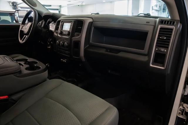 2017 Ram 3500 Tradesman Crew Cab 4x4 8 Box
